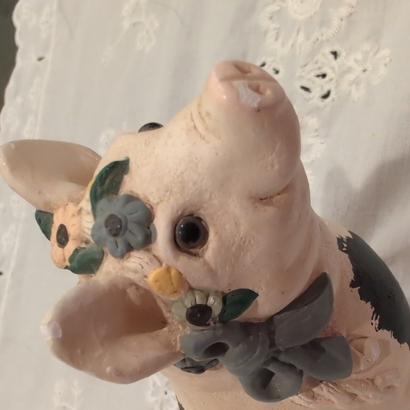 Rustic and rugged pig country farmhouse diy decor - Picture 2 of 9